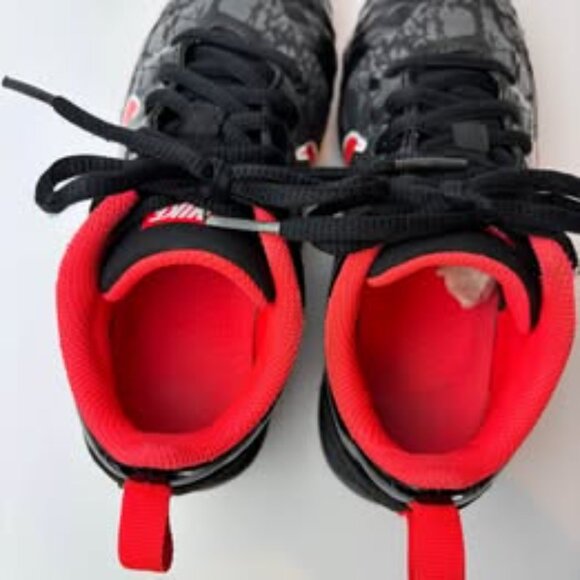 Nike Fastflex Baseball Softball Cleats Youth 13C Black Red Molded AR0996-016 - Picture 5 of 9